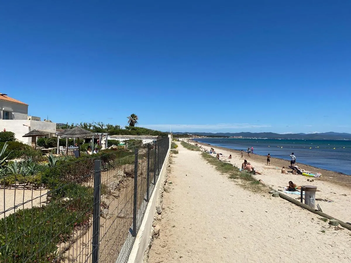 Hyeres Studio Les Pieds Dans L Eau Au Grand Sud Apartment